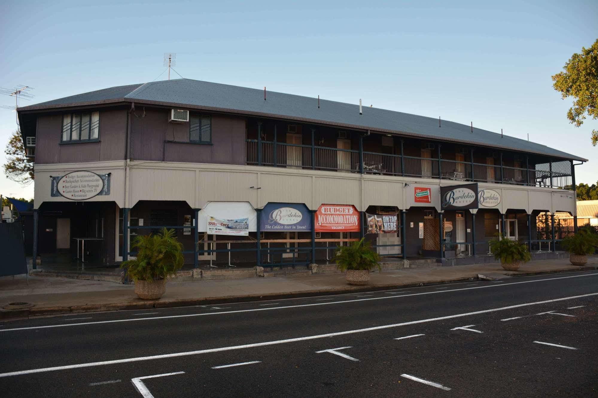 The Burdekin Hotel Ayr Exterior photo