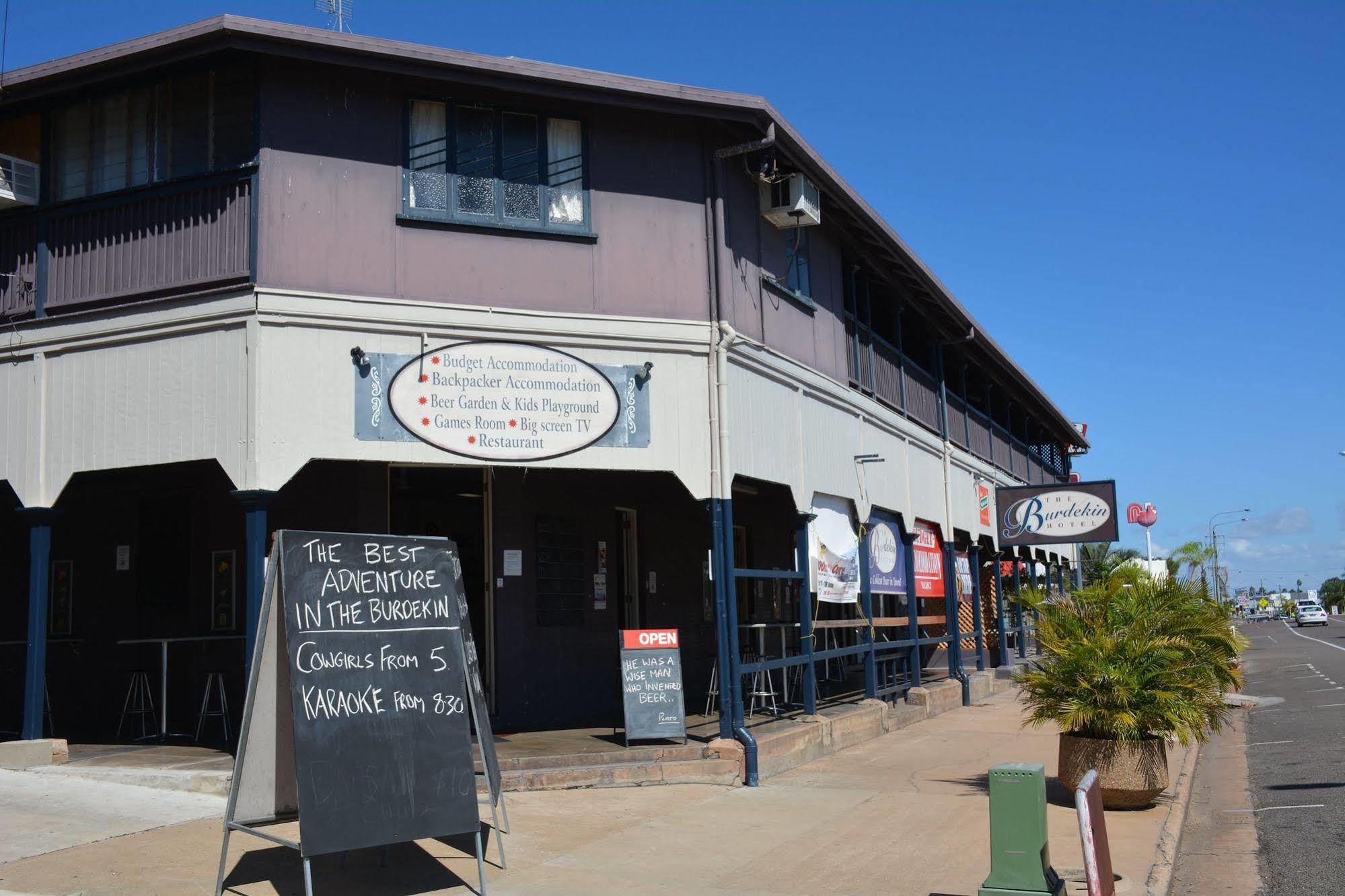 The Burdekin Hotel Ayr Exterior photo